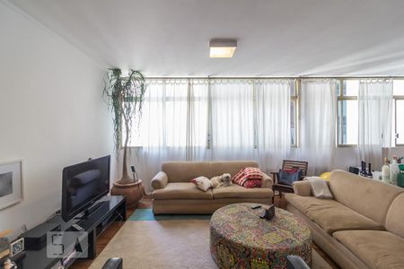 Apartamento à venda com 200m², 3 quartos e 2 vagas Apartamento à venda com 200m², 3 quartos e 2 vagasSala