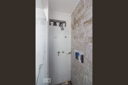 Apartamento à venda com 200m², 3 quartos e 2 vagas Apartamento à venda com 200m², 3 quartos e 2 vagasBanheiro da suite