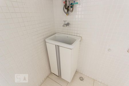 Apartamento à venda com 130m², 3 quartos e 1 vaga Apartamento à venda com 130m², 3 quartos e 1 vagaPrimeiro Andar - Área de Serviço