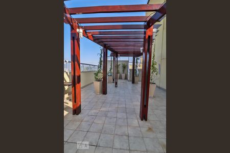 Apartamento à venda com 130m², 3 quartos e 1 vaga Apartamento à venda com 130m², 3 quartos e 1 vagaÁrea Comum Cobertura