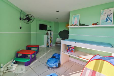 Apartamento à venda com 130m², 3 quartos e 1 vaga Apartamento à venda com 130m², 3 quartos e 1 vagaBrinquedoteca