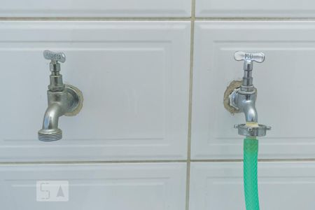 Apartamento à venda com 55m², 2 quartos e 2 vagas Apartamento à venda com 55m², 2 quartos e 2 vagasDetalhe da área de serviço