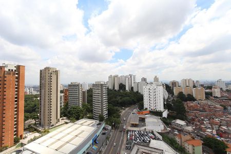 Vista da varanda da sala de apartamento para alugar com 1 quarto, 105m² em Vila Andrade, São Paulo