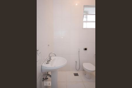 Apartamento para alugar com 90m², 4 quartos e sem vaga Apartamento para alugar com 90m², 4 quartos e sem vagaBanheiro