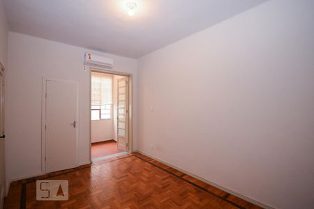 Apartamento para alugar com 90m², 4 quartos e sem vaga Apartamento para alugar com 90m², 4 quartos e sem vagaSuíte