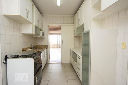 Apartamento para alugar com 127m², 3 quartos e 2 vagas Apartamento para alugar com 127m², 3 quartos e 2 vagasCozinha