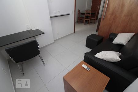 Sala de apartamento para alugar com 2 quartos, 75m² em Copacabana, Rio de Janeiro