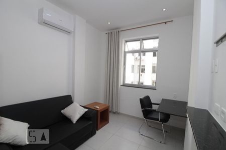 Sala de apartamento para alugar com 2 quartos, 75m² em Copacabana, Rio de Janeiro