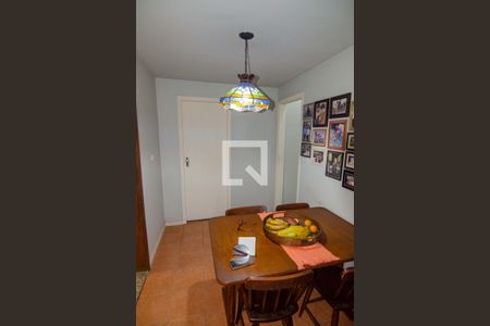 Apartamento à venda com 120m², 4 quartos e 2 vagasCopa