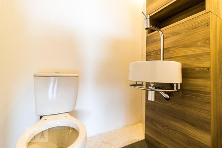 Lavabo de apartamento à venda com 1 quarto, 68m² em Parque Industrial Tomas Edson, São Paulo