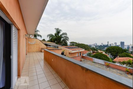 Casa à venda com 450m², 4 quartos e 4 vagasVaranda