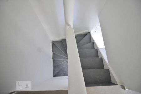 Escada de apartamento à venda com 1 quarto, 48m² em Vila Andrade, São Paulo