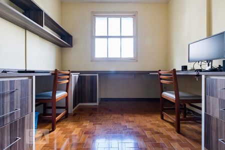 Apartamento à venda com 101m², 3 quartos e 2 vagas Apartamento à venda com 101m², 3 quartos e 2 vagasQuarto 2