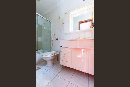 Apartamento à venda com 101m², 3 quartos e 2 vagas Apartamento à venda com 101m², 3 quartos e 2 vagasBanheiro