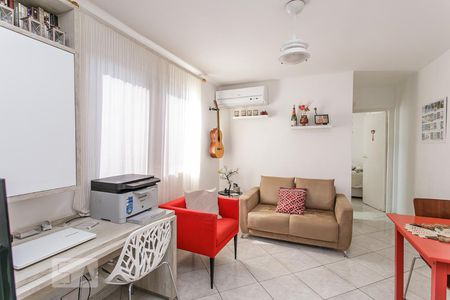 Sala de apartamento para alugar com 1 quarto, 38m² em Jacarepaguá, Rio de Janeiro