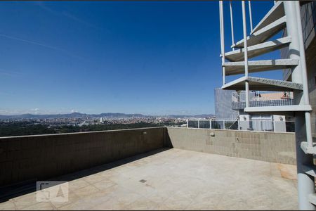 Apartamento à venda com 219m², 4 quartos e 2 vagas Apartamento à venda com 219m², 4 quartos e 2 vagasÁrea Livre ( pavimento 2)