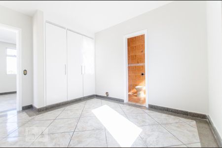 Apartamento à venda com 219m², 4 quartos e 2 vagas Apartamento à venda com 219m², 4 quartos e 2 vagasQuarto 4