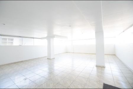 Apartamento à venda com 219m², 4 quartos e 2 vagas Apartamento à venda com 219m², 4 quartos e 2 vagasSalão de Festas