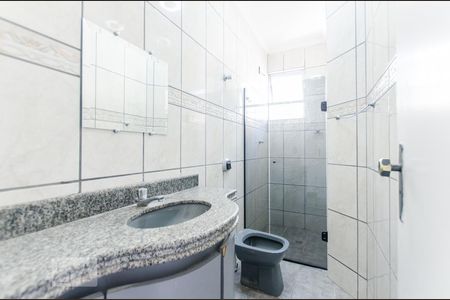 Apartamento à venda com 219m², 4 quartos e 2 vagas Apartamento à venda com 219m², 4 quartos e 2 vagasBanheiro social ( pavimento 1)