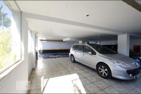 Apartamento à venda com 219m², 4 quartos e 2 vagas Apartamento à venda com 219m², 4 quartos e 2 vagasGaragem (2 vagas cobertas)