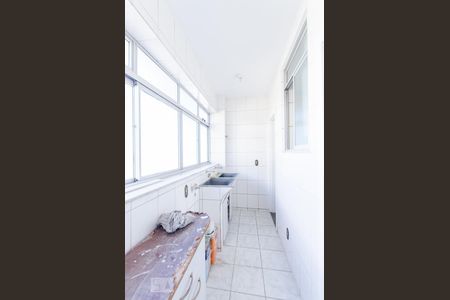 Apartamento à venda com 219m², 4 quartos e 2 vagas Apartamento à venda com 219m², 4 quartos e 2 vagasÁrea de Serviço