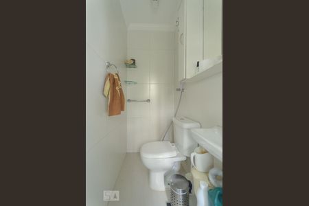 Apartamento à venda com 100m², 3 quartos e 1 vaga Apartamento à venda com 100m², 3 quartos e 1 vagaBanheiro De Serviço