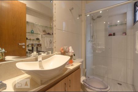 Apartamento à venda com 100m², 3 quartos e 1 vaga Apartamento à venda com 100m², 3 quartos e 1 vagaBanheiro Suíte