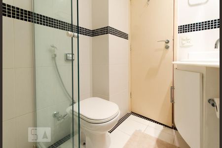 Apartamento à venda com 150m², 3 quartos e 2 vagas Apartamento à venda com 150m², 3 quartos e 2 vagasBanheiro social