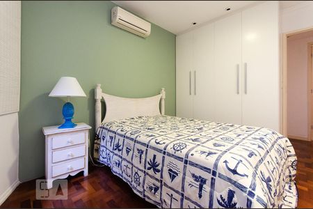 Apartamento à venda com 150m², 3 quartos e 2 vagas Apartamento à venda com 150m², 3 quartos e 2 vagasQuarto 1