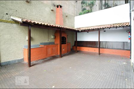 Apartamento à venda com 150m², 3 quartos e 2 vagas Apartamento à venda com 150m², 3 quartos e 2 vagasPlayground