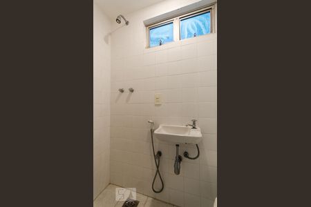 Apartamento à venda com 150m², 3 quartos e 2 vagas Apartamento à venda com 150m², 3 quartos e 2 vagasBanheiro de serviço