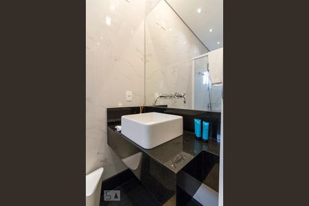 Apartamento à venda com 380m², 4 quartos e 1 vagaBanheiro Suíte 3 