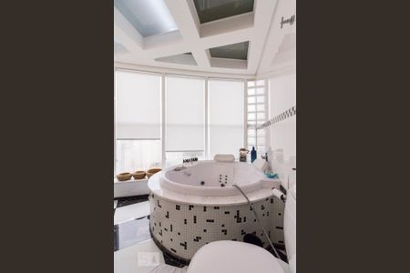 Apartamento à venda com 380m², 4 quartos e 1 vagaBanheira Banheiro Suíte Master 4 