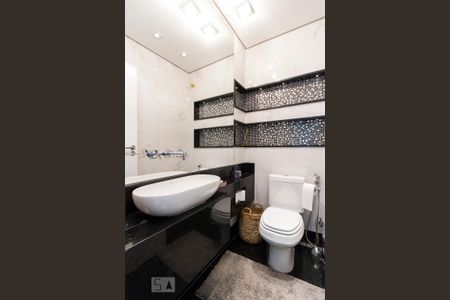 Apartamento à venda com 380m², 4 quartos e 1 vagaLavabo 