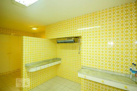 Apartamento à venda com 194m², 4 quartos e 2 vagasCozinha