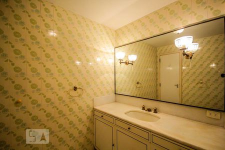 Apartamento à venda com 194m², 4 quartos e 2 vagasSuite