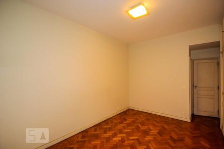 Apartamento à venda com 194m², 4 quartos e 2 vagasSuite