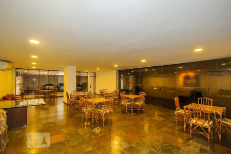 Apartamento à venda com 194m², 4 quartos e 2 vagasSalão de Festas