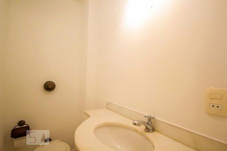 Lavabo de apartamento à venda com 4 quartos, 194m² em Copacabana, Rio de Janeiro
