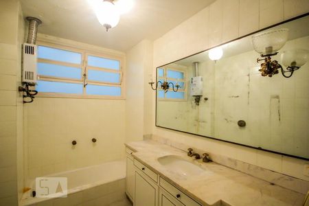 Banheiro 1 de apartamento à venda com 4 quartos, 194m² em Copacabana, Rio de Janeiro