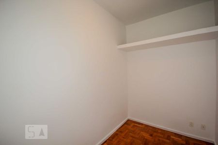 Apartamento à venda com 182m², 3 quartos e 1 vagaQuarto de Serviço 2