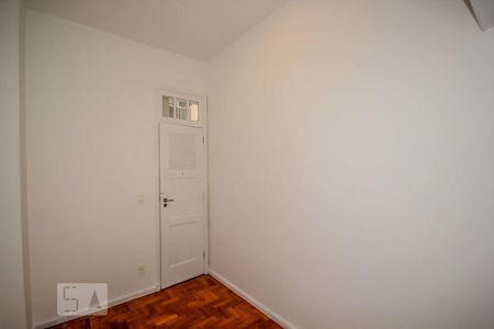 Apartamento à venda com 182m², 3 quartos e 1 vagaQuarto de Serviço 2