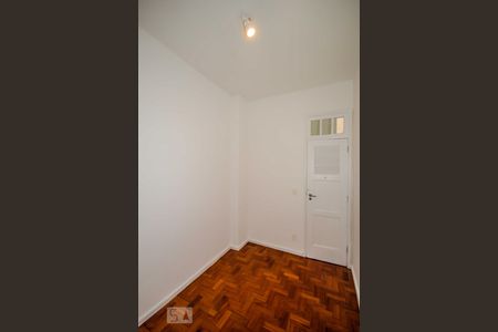 Apartamento à venda com 182m², 3 quartos e 1 vagaQuarto de Serviço 2