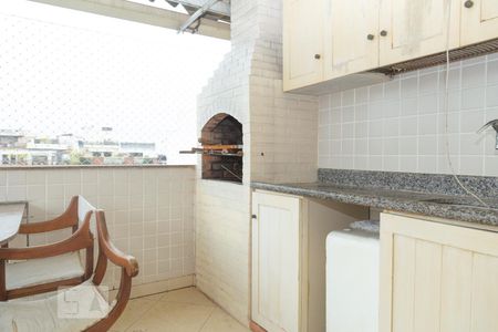 Apartamento à venda com 211m², 4 quartos e 2 vagasChurrasqueira - segundo andar