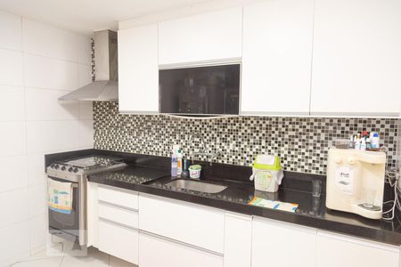 Apartamento à venda com 211m², 4 quartos e 2 vagasCozinha