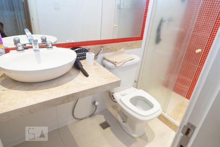 Apartamento à venda com 211m², 4 quartos e 2 vagasSuíte 1 - banheiro