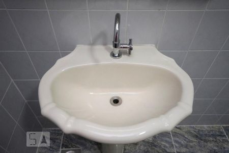 Banheiro de apartamento para alugar com 2 quartos, 98m² em Vila Buarque, São Paulo