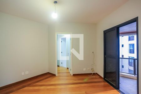 Apartamento à venda com 220m², 4 quartos e 3 vagas Apartamento à venda com 220m², 4 quartos e 3 vagasQuarto 1