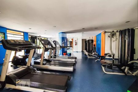 Apartamento à venda com 220m², 4 quartos e 3 vagas Apartamento à venda com 220m², 4 quartos e 3 vagasÁrea Comum - Academia