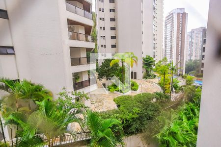 Apartamento à venda com 220m², 4 quartos e 3 vagas Apartamento à venda com 220m², 4 quartos e 3 vagasVista Varanda Suíte 2